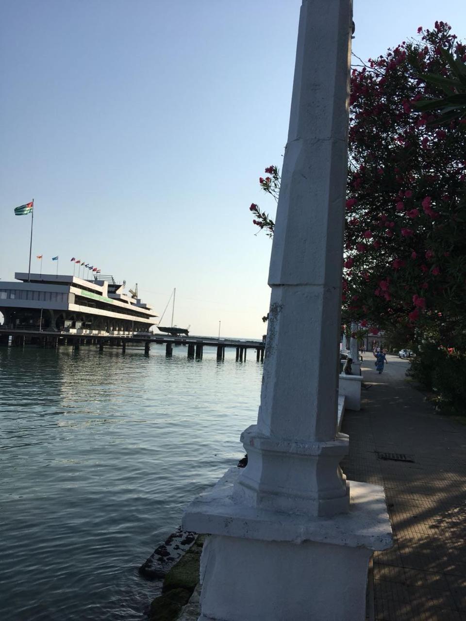 John'S Hotel ซุคุม ภายนอก รูปภาพ
